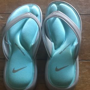 Nike Ultra comfort sandals